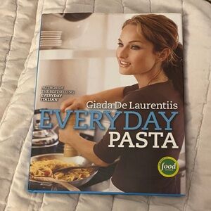 Everyday Pasta by Giada De Laurentiis Cookbook